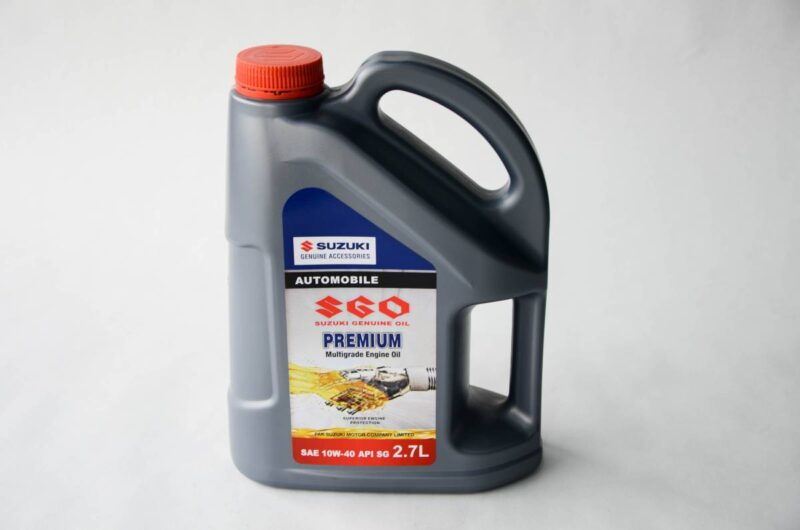 Suzuki Genuine Oil 10W-40 - Premium 2.7 L image1