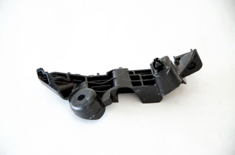 Front Spacer R/H - New Alto image3
