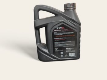 ZIC X7 5W-20 3L synthetic engine oil bottle with API SP certification