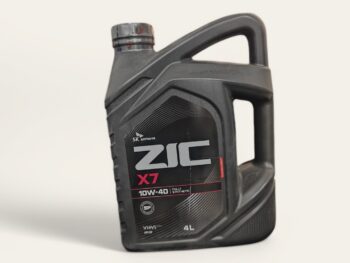 ZIC X7 10W-40 4L synthetic blend engine oil for smooth performance and fuel efficiency