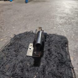 Close-up of the 3-pin connector for Suzuki Pickup Euro II ignition coil.